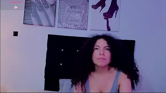 zoe-yanin - Zoe-yanin's free webcam