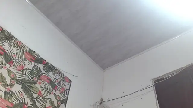 smallvioleta69 - Smallvioleta69's free webcam