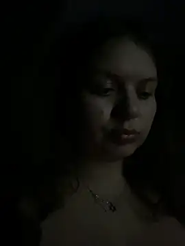 nenssy555 - Nenssy555's free webcam