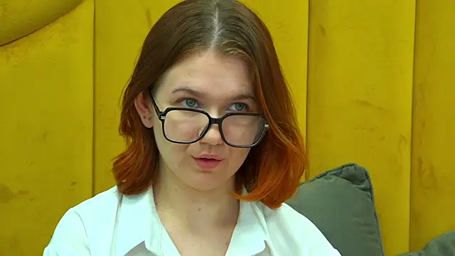 lessysmith - LessySmith's free webcam