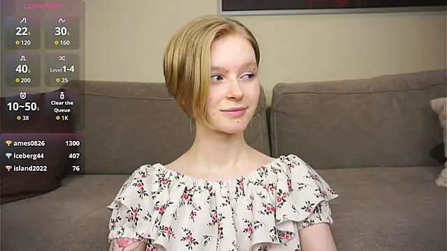 toyapletz - ToyaPletz's free webcam