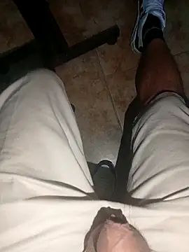 Gloryholeroom live sex cam