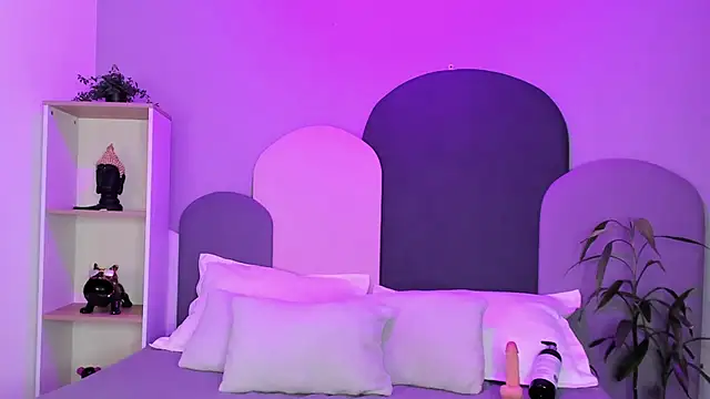 miafoxx149 - MiaFoxx149's free webcam