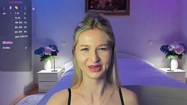 julie_blaze - Julie_Blaze's free webcam