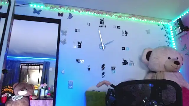 goddess_BigassCock live sex cam