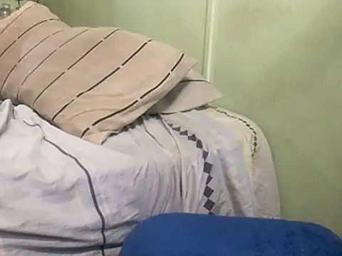 calme_odl1 - Calme_odl1's free webcam - UK Sex Cams