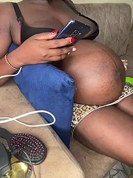 bignipple3 - Bignipple3's free webcam - UK Sex Cams