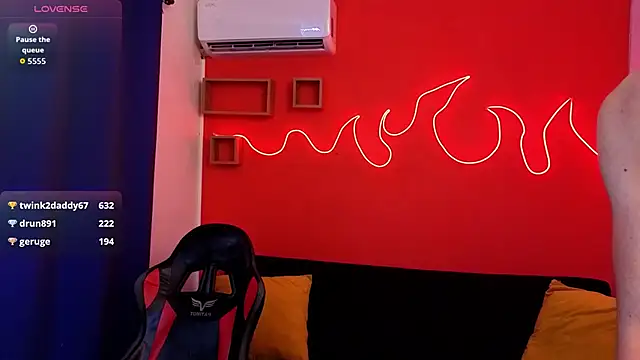 neo_twink - Neo_Twink's free webcam - UK Sex Cams