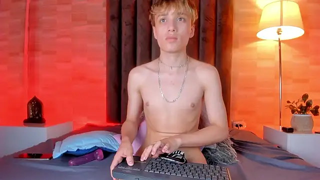 Isaac_Grey live sex cam