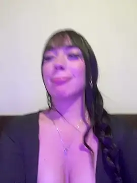 melody_rousse__ - Melody_rousse__'s free webcam - UK Sex Cams