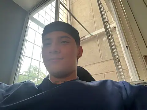 damian23__ - Damian23__'s free webcam - UK Sex Cams