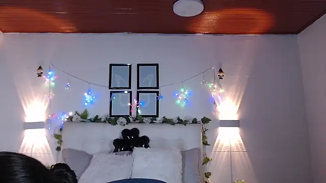 megan_05_ - Megan_05_'s free webcam - UK Sex Cams