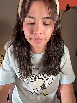 Adriennesexxx live sex cam