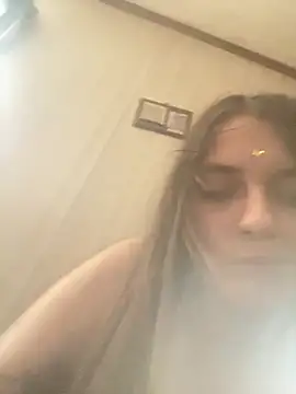 Webcam Model (itzcheyduh)  is live.Free join now!