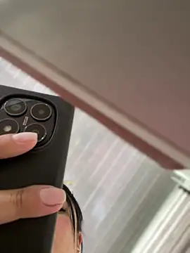 lesly_10- - Lesly_10-'s free webcam - UK Sex Cams