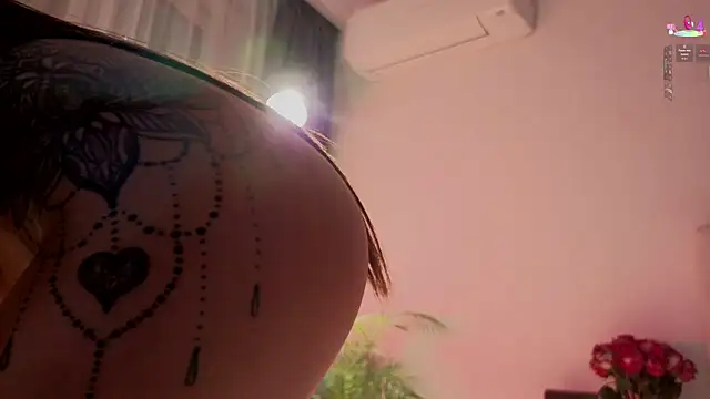 bestextreme (F young) - finger pussy