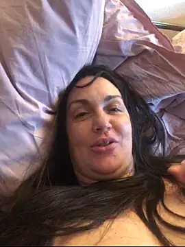 Webcam Model (Blanche-neige1)  is live.Free join now!