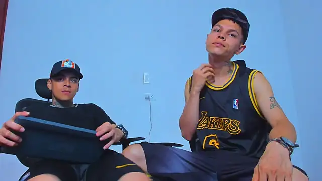 Thomas-Wil live sex cam