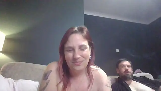 curvy_clare (G milf) - flash bum