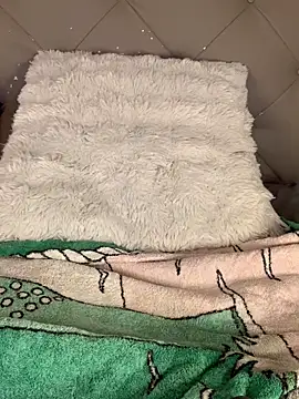 Webcam Model (vicvictoriax)  is live.Free join now!