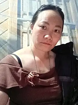 lindxx-hot - Lindxx-hot's free webcam - UK Sex Cams