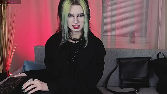 toxickittyy - ToxicKittyy's free webcam - UK Sex Cams