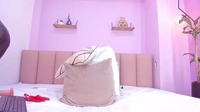 sam_doll_ - Sam_doll_'s free webcam - UK Sex Cams