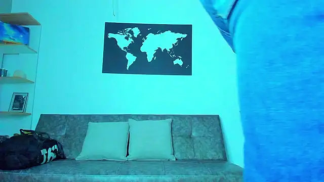 alessrose (Ask my age) - huge cumshot