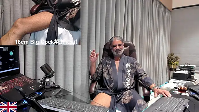 onlinebossuk - OnlineBossUK's free webcam - UK Sex Cams