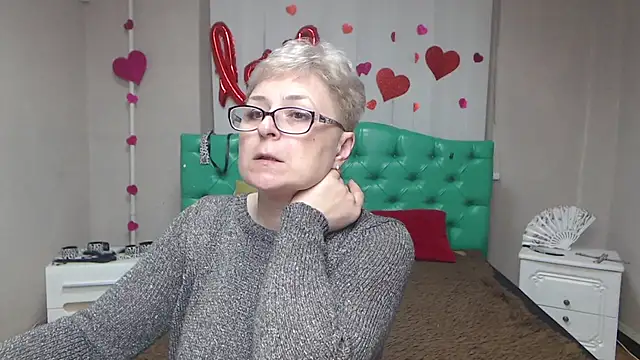 emiliagree - EmiliaGree's free webcam - UK Sex Cams