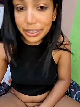 Webcam Model (Putaalexa)  is live.Free join now!