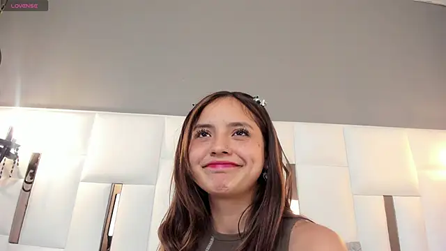 magic_emma_ - MAGIC_EMMA_'s free webcam - UK Sex Cams