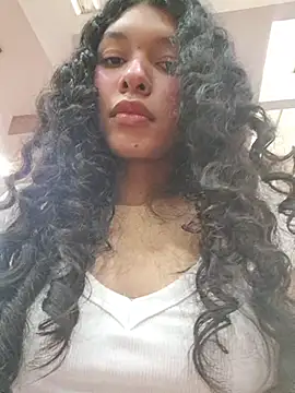 sophiemoo_ - Sophiemoo_'s free webcam - UK Sex Cams