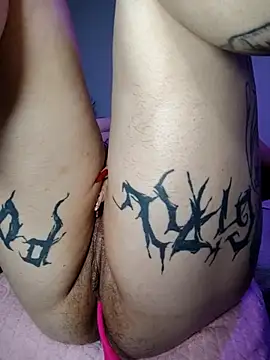 Webcam Model (Divine_Pouvoir)  is live.Free join now!