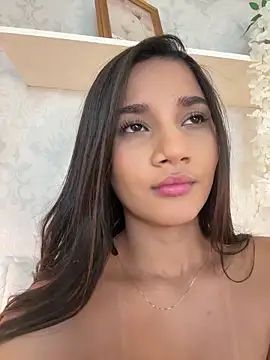 AlessiaVallmont live sex cam