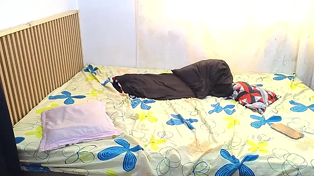 Tatyloverx live sex cam