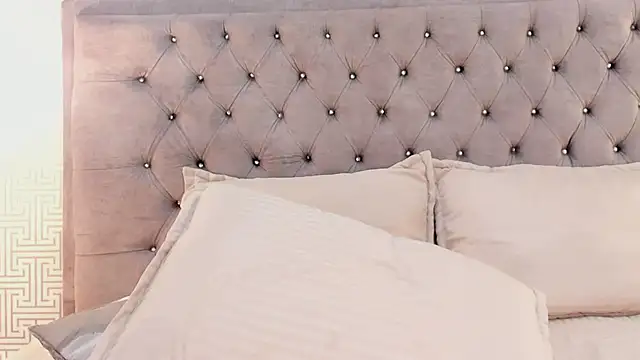 evaa_lunna_ - Evaa_Lunna_'s free webcam - UK Sex Cams