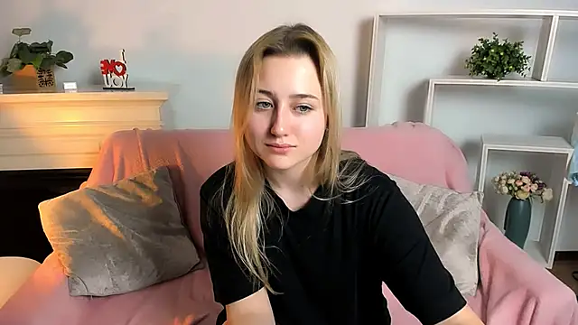 lulu___moon - Lulu___Moon's free webcam - UK Sex Cams
