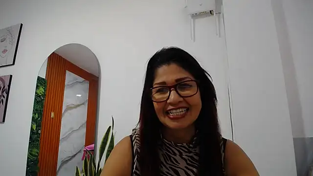 manuela_lara_ - Manuela_lara_'s free webcam - UK Sex Cams