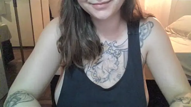 xxxluana - Xxxluana's free webcam - UK Sex Cams