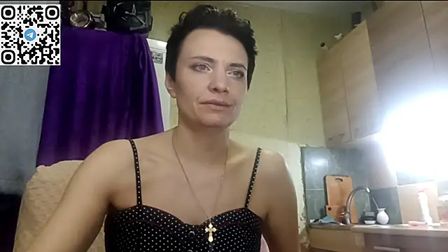 hotmamaqueen234 - HotMamaQueen234's free webcam - UK Sex Cams