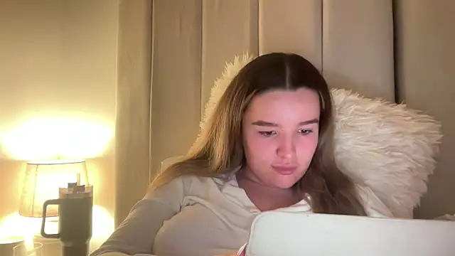 maisiesmithx live sex cam