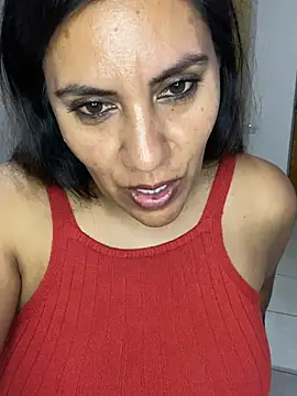 samantablair (F milf) - Naked+ plug + body oil