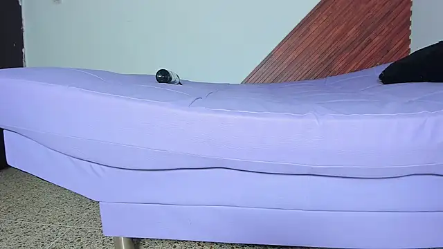 bluehouse_ (G young) - KEEP DROWNING HER, DON'T LET HER OUT