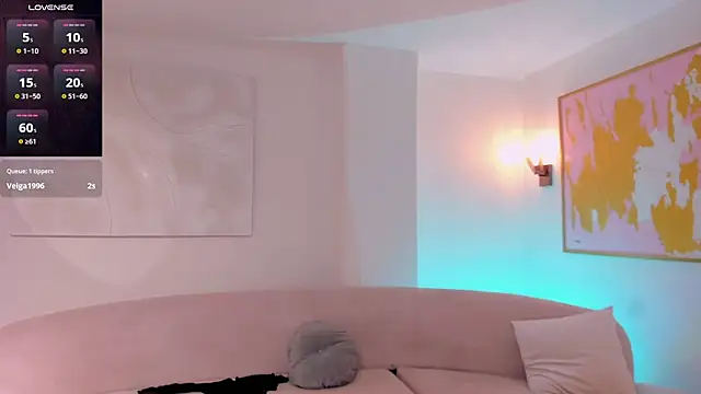 BellaThompsonX's Stripchat show and profile