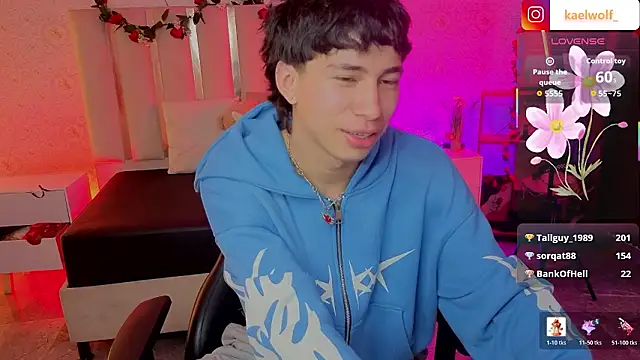 kaelwolf_tay live sex cam