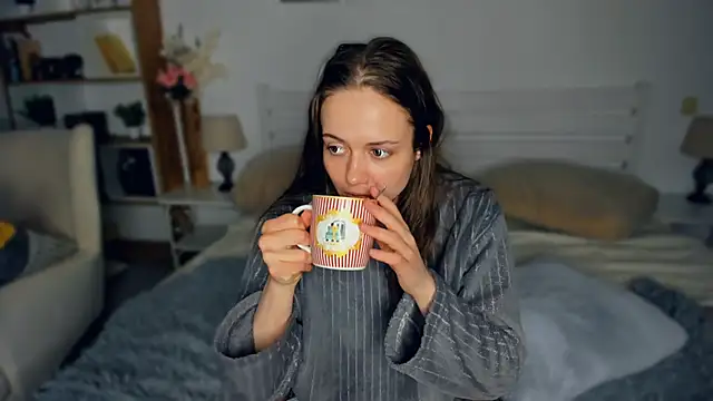 MalvinaTrafford webcam