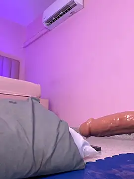 Webcam Model (KellyOlsenbe)  is live.Free join now!