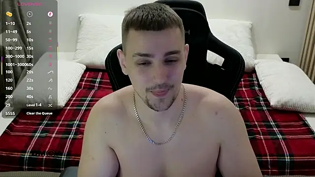 larstar01 (M young) - Happy Lars