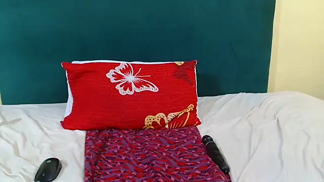 freakymelanin18 - FreakyMelanin18's free webcam - UK Sex Cams